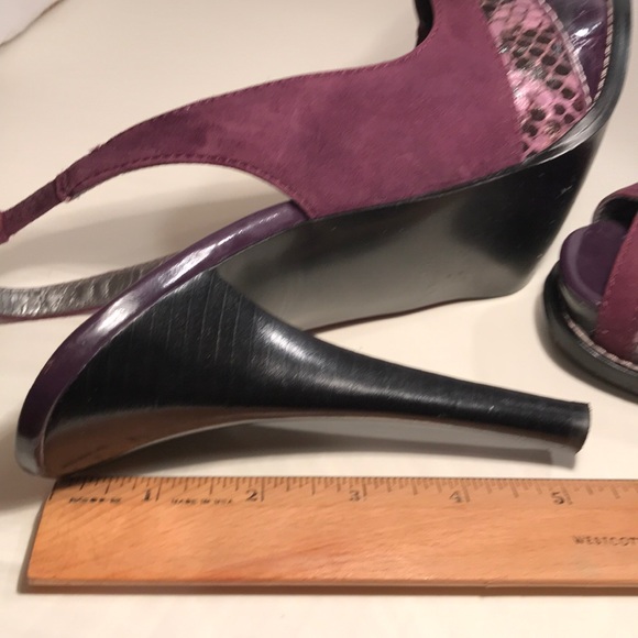 Guess Purple OpenToe SlingBack W/ Alligator Design - Picture 5 of 8